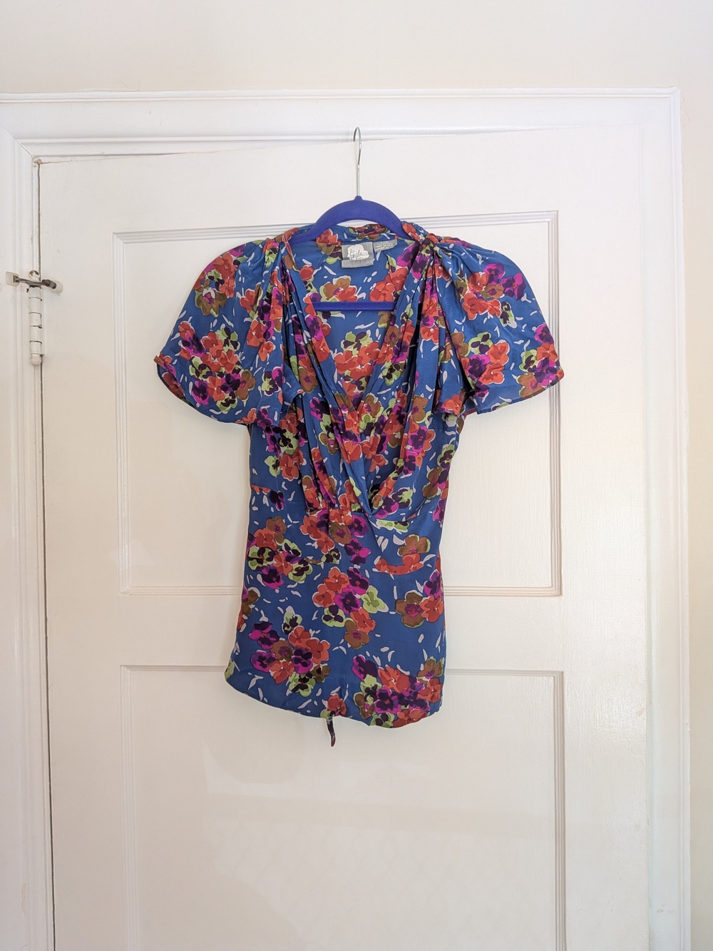 Girls From Savoy Anthropologie Blue Floral Draped V-Neck Puff-Sleeve Blouse